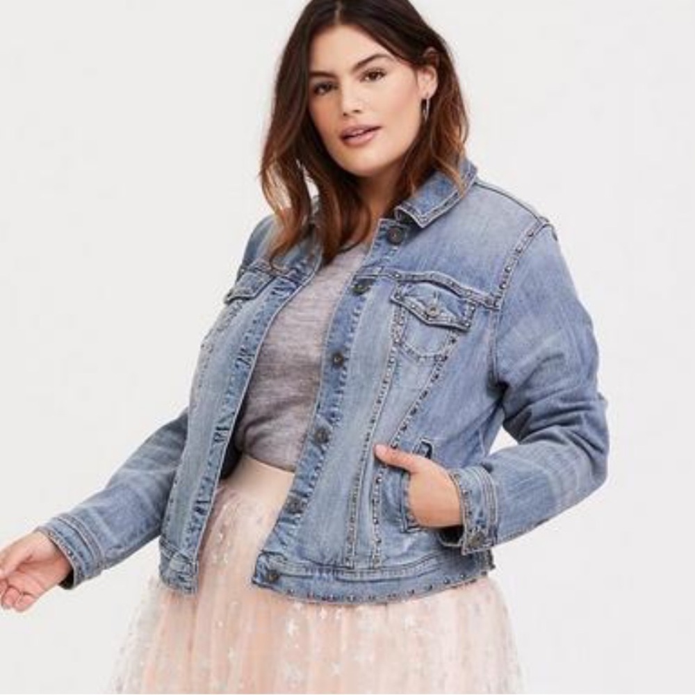 Torrid Floral Skull Stud Distressed Denim Trucker Jacket